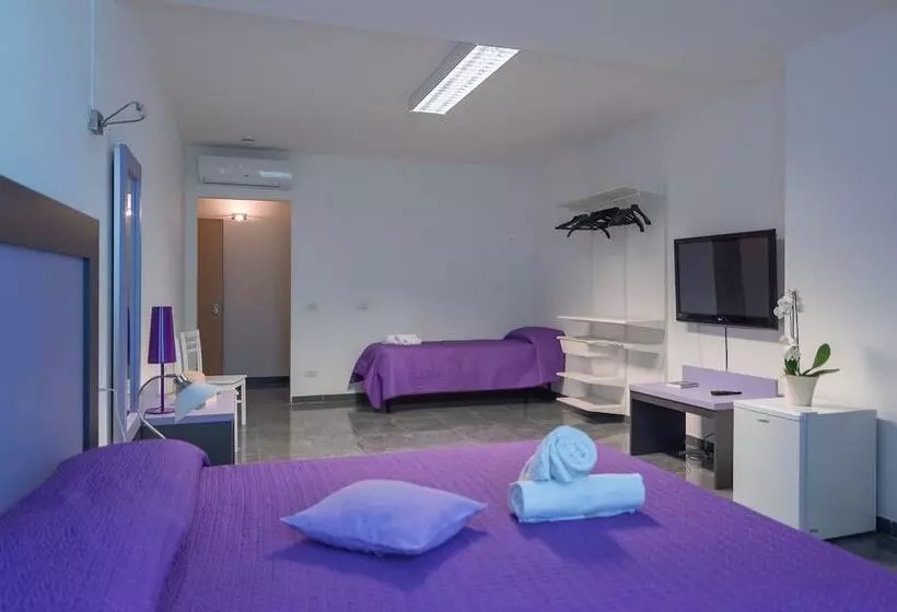 فندق Delta Rooms