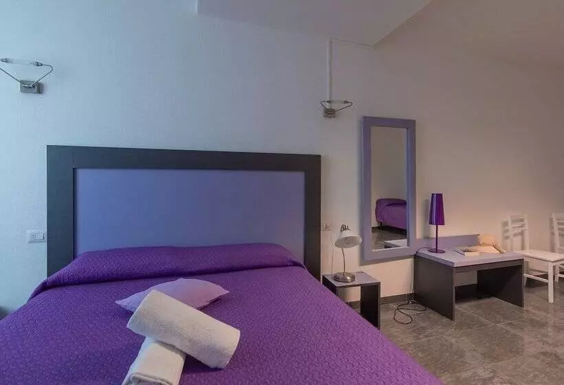 فندق Delta Rooms