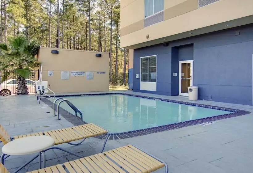 ホテル Fairfield Inn And Suites By Marriott Natchitoches