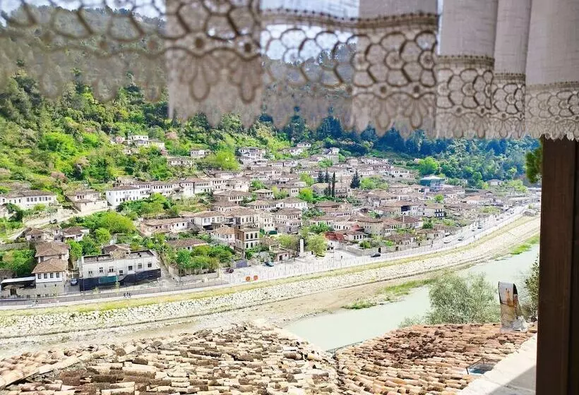 Guva Mangalem Hotel Restaurant