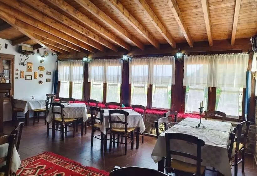 Guva Mangalem Hotel Restaurant