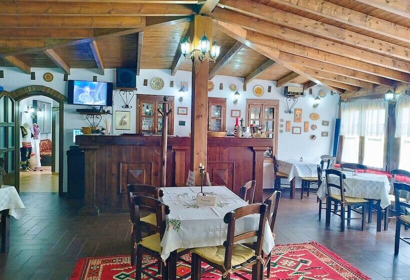 Guva Mangalem Hotel Restaurant