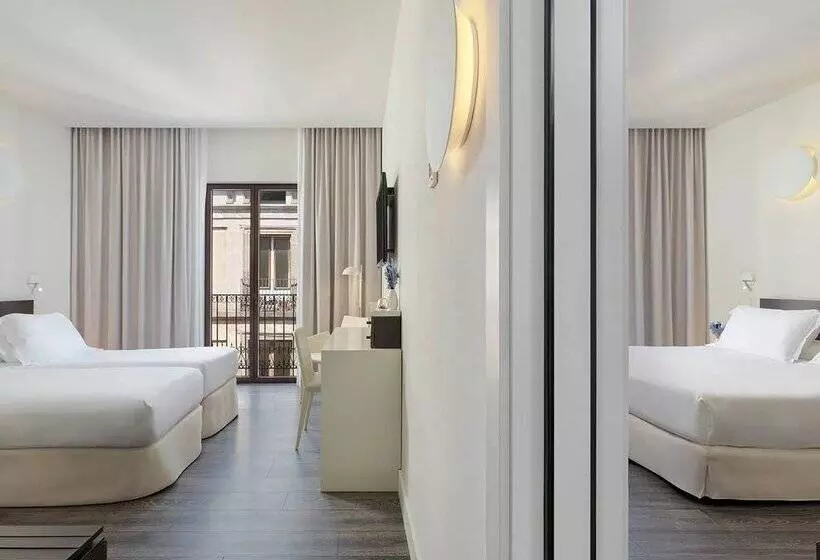 Отель H10 Port Vell 4* Sup