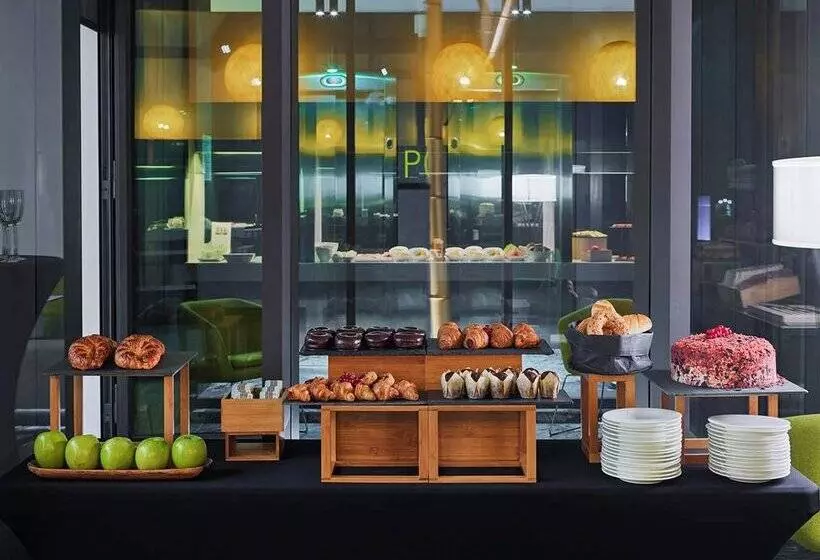 Отель H10 Port Vell 4* Sup