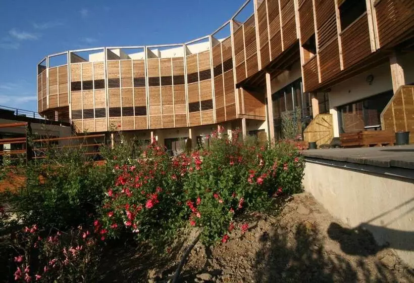 Hotel Ile Du Gua Suites