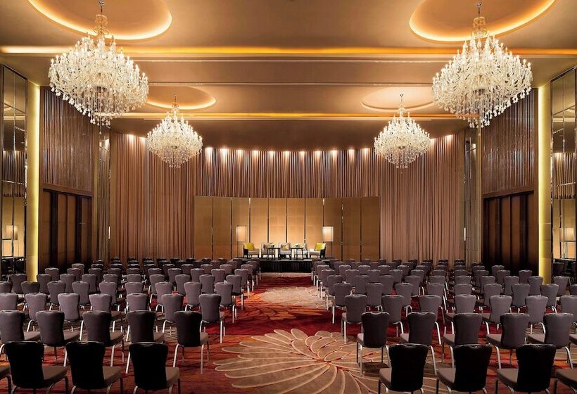 ホテル Jhouse Thonglor