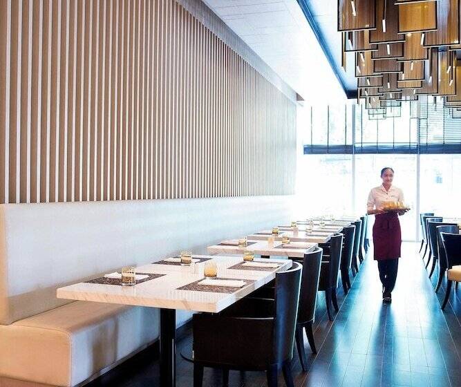 ホテル Jhouse Thonglor