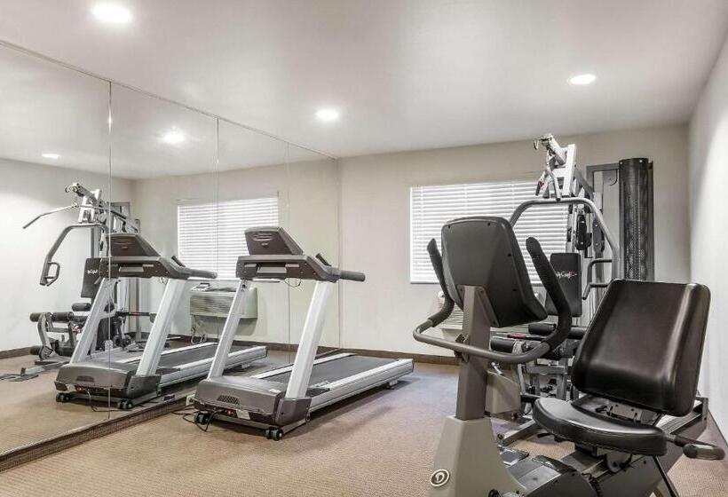 בית מלון כפרי Sleep Inn