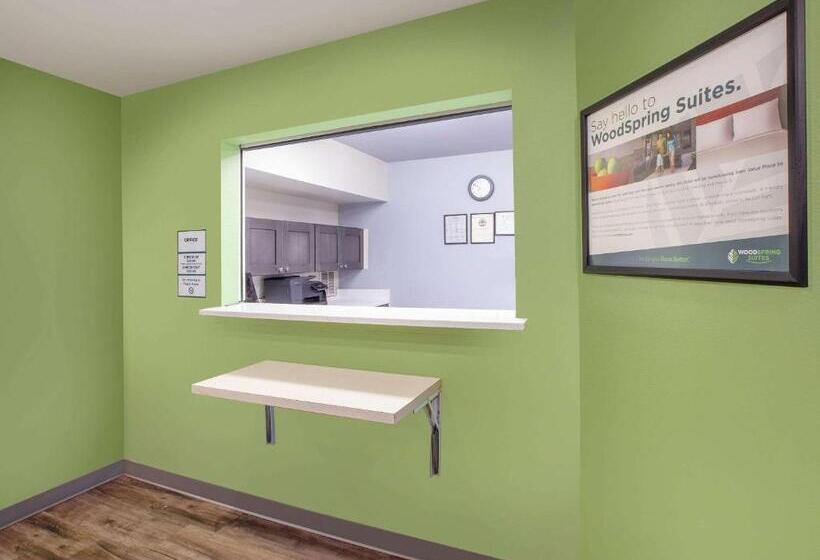 בית מלון כפרי Woodspring Suites San Antonio North Live Oak I35