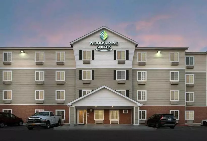 Отель Woodspring Suites San Antonio North Live Oak I35