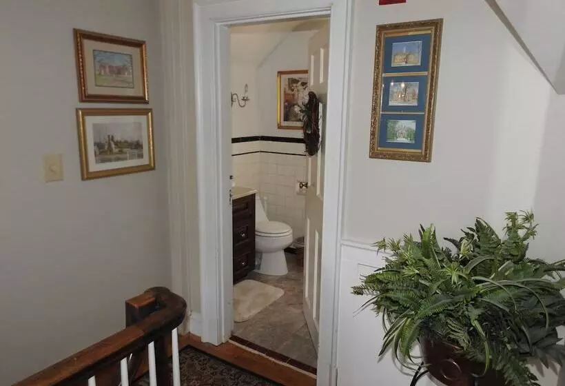 Magnolia Manor B&b Inn