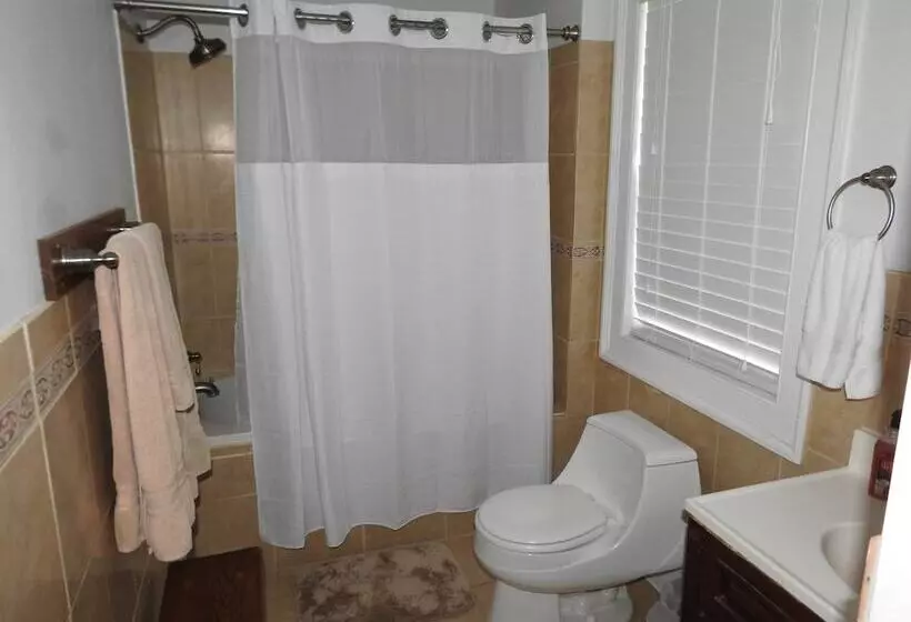 Magnolia Manor B&b Inn