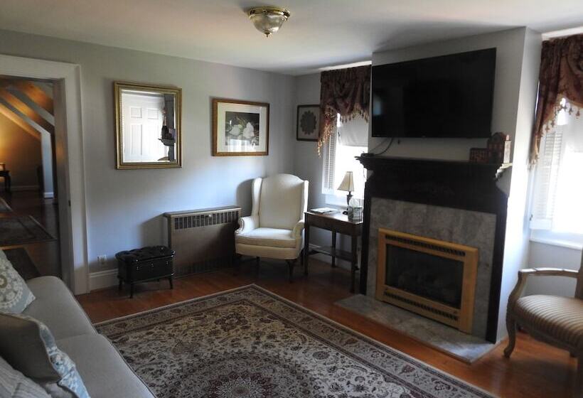 Magnolia Manor B&b Inn