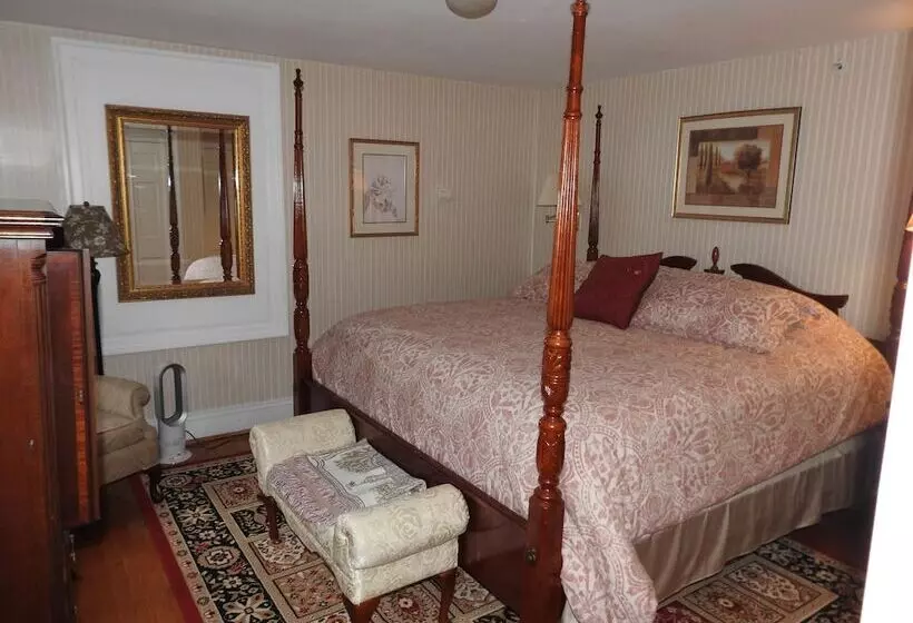 Magnolia Manor B&b Inn