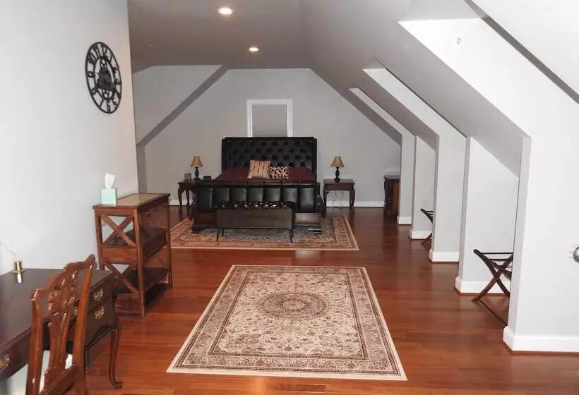 Magnolia Manor B&b Inn