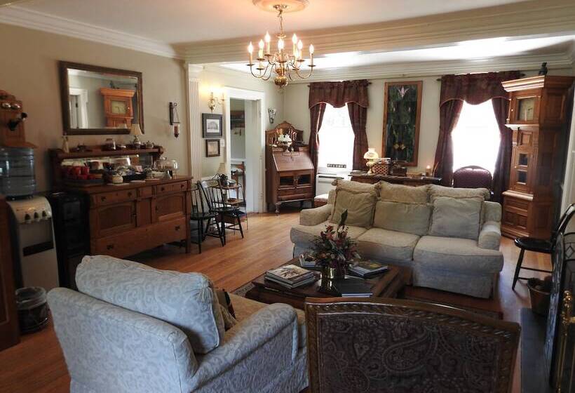 Magnolia Manor B&b Inn