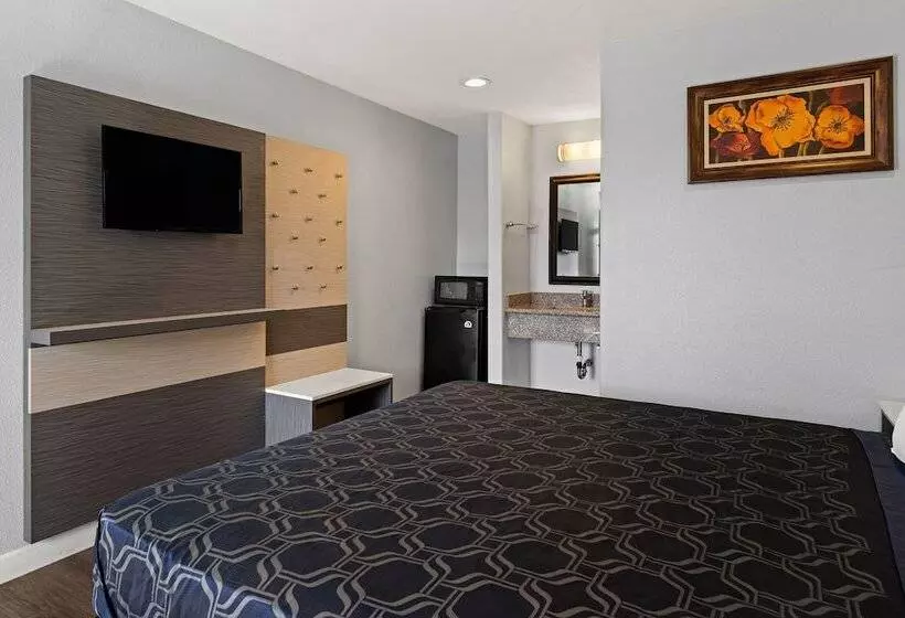 モーテル Bay Breeze Inn