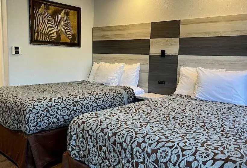 モーテル Bay Breeze Inn