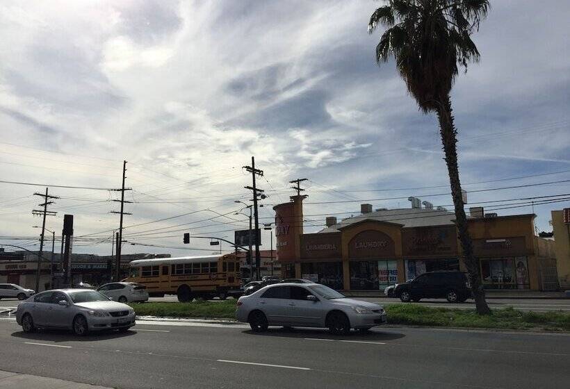 モーテル Budget Inn