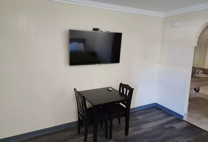 Мотель Budget Inn