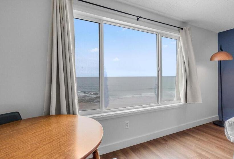 מוטל Seagull Beachfront Inn