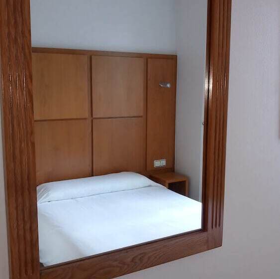 膳宿费 Libredón Rooms