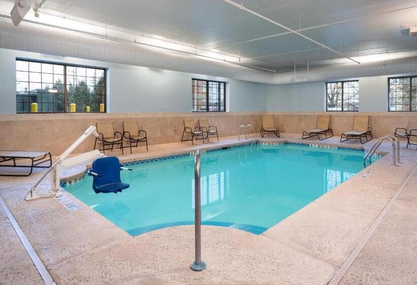 Staybridge Suites Buffalo Amherst, An Ihg