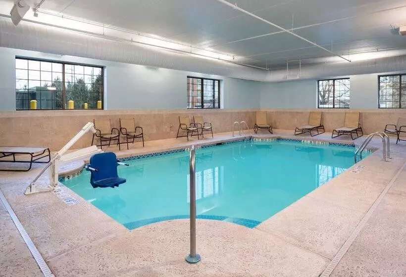 Staybridge Suites Buffalo Amherst, An Ihg