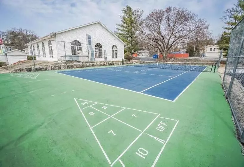 Branson King Resort And Suites