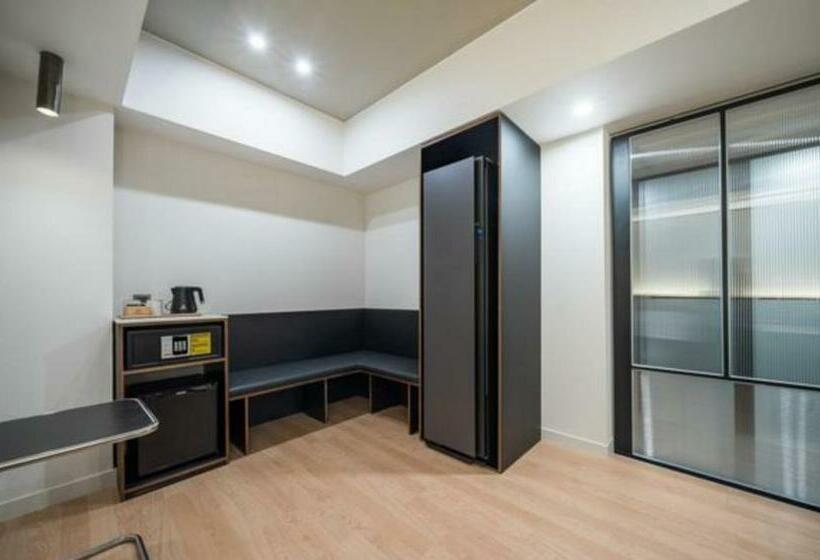 בית מלון כפרי 701