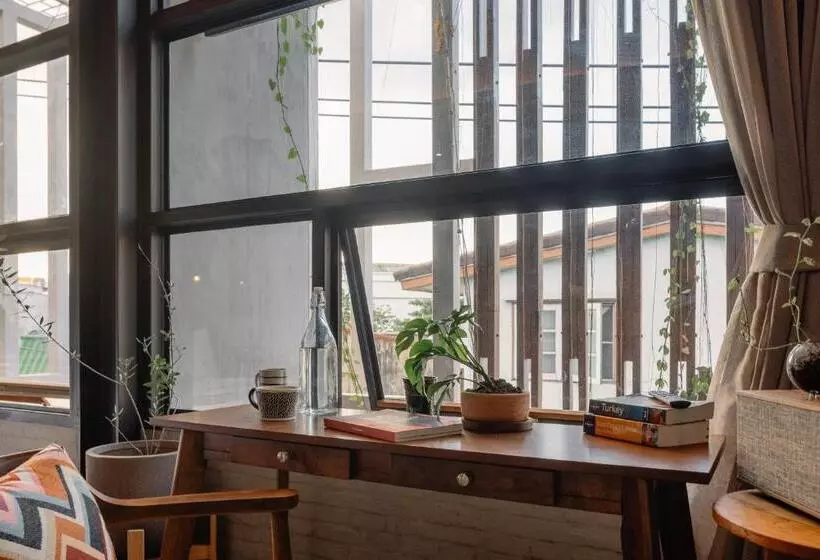 هاستل Tamni