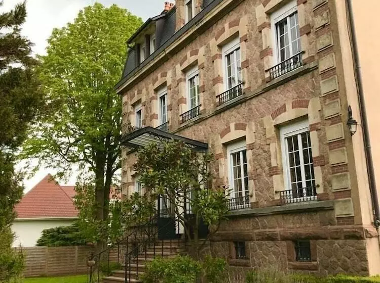 Aamiaismajoitus (B&B) Les Jardins D Aïka