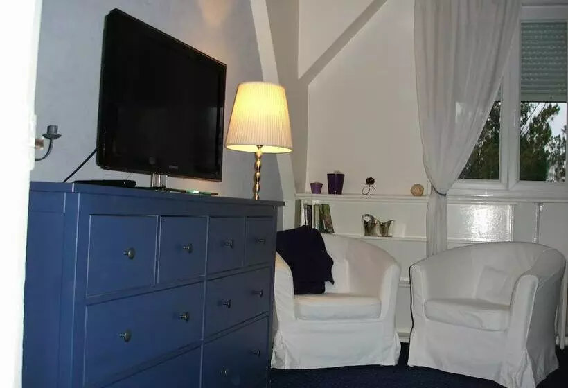 Aamiaismajoitus (B&B) Les Jardins D Aïka