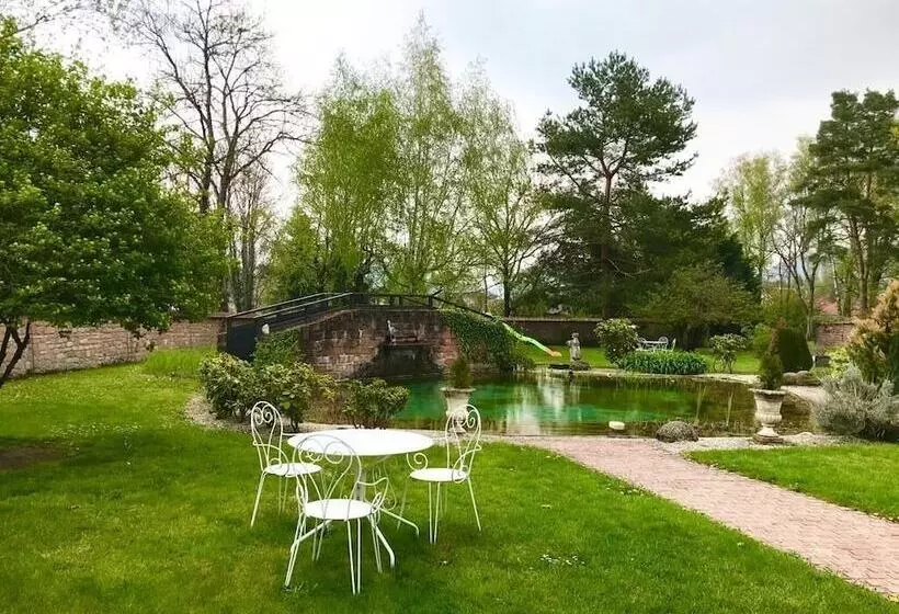 Aamiaismajoitus (B&B) Les Jardins D Aïka