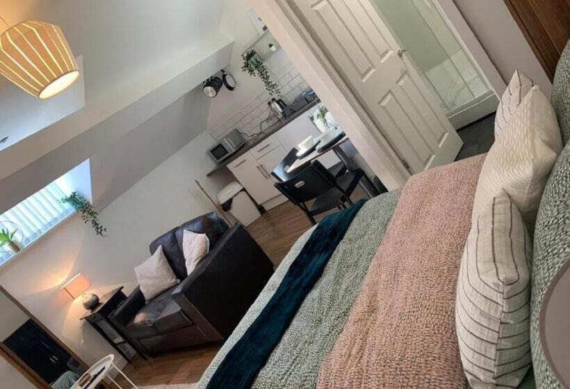 Citynights Studios With Free Parking