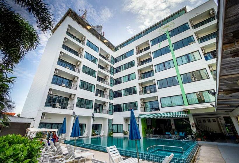 Szálloda Reddoorz Italay Resort