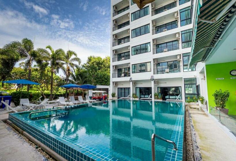 Szálloda Reddoorz Italay Resort