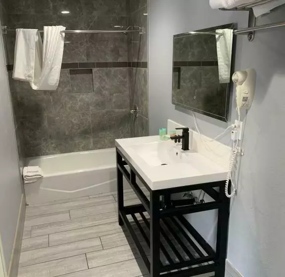 Hotelli Willow Tree Inn & Suites