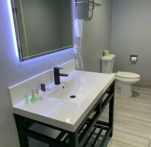 Hotelli Willow Tree Inn & Suites