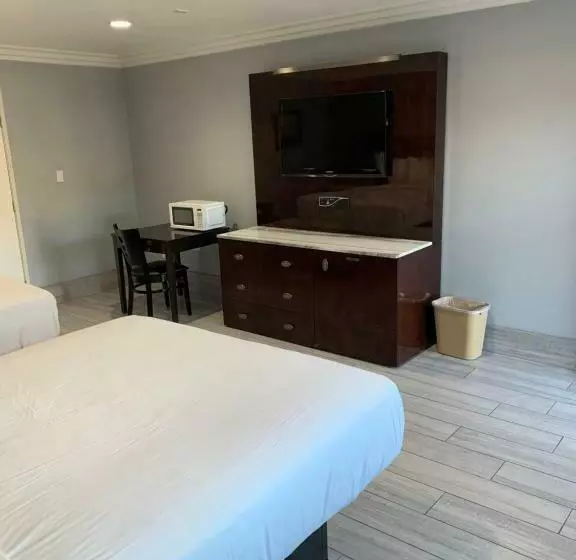 Hotelli Willow Tree Inn & Suites