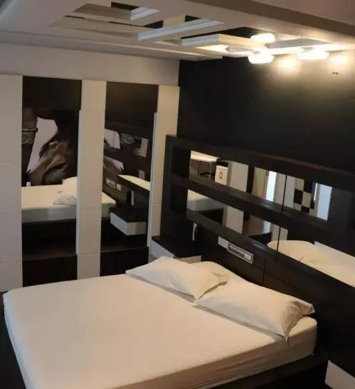 Motel Chevalier