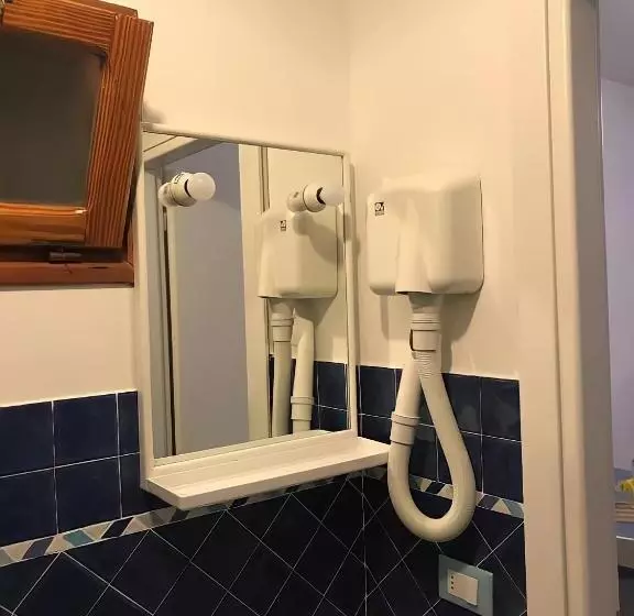 پانسیون Double Room Dora   La Scogliera