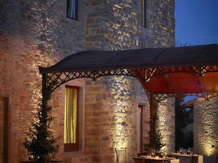 ベッドアンドブレックファースト Relais Borgo Petrognano