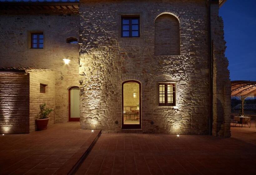 ベッドアンドブレックファースト Relais Borgo Petrognano