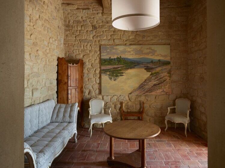 ベッドアンドブレックファースト Relais Borgo Petrognano