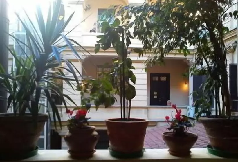 ベッドアンドブレックファースト Be My Guest