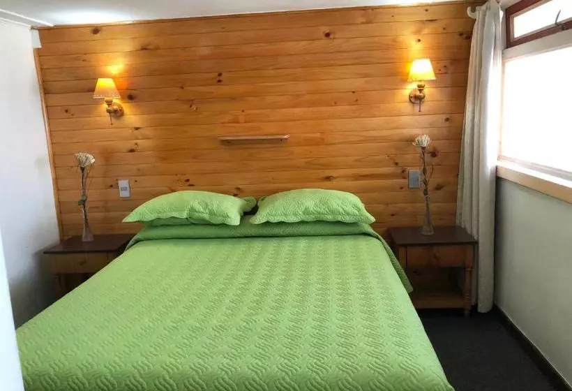 هتل Ancud Petit Hostal