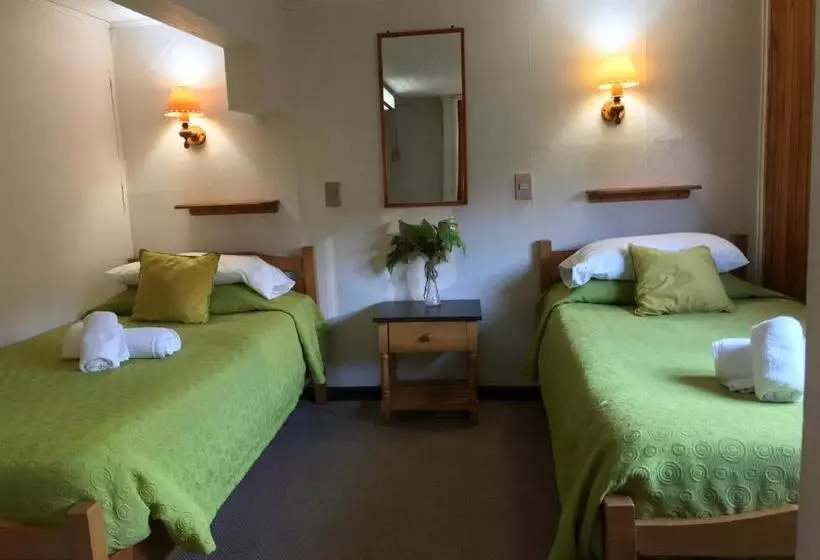 هتل Ancud Petit Hostal