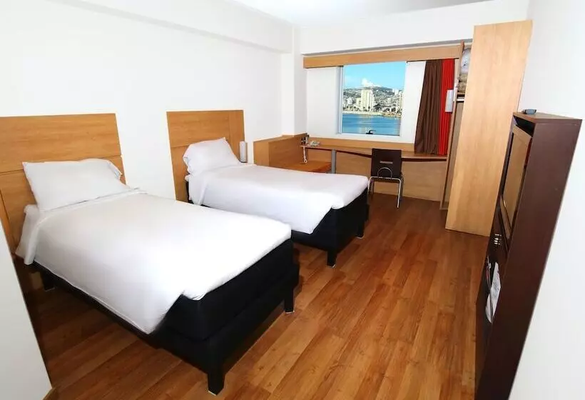 هتل Ibis Valparaiso