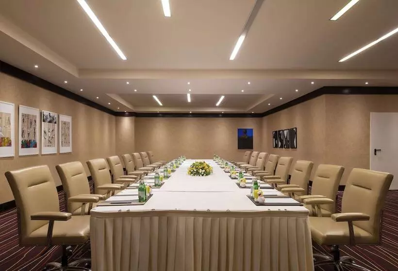 Kempinski Hotel Gold Coast City